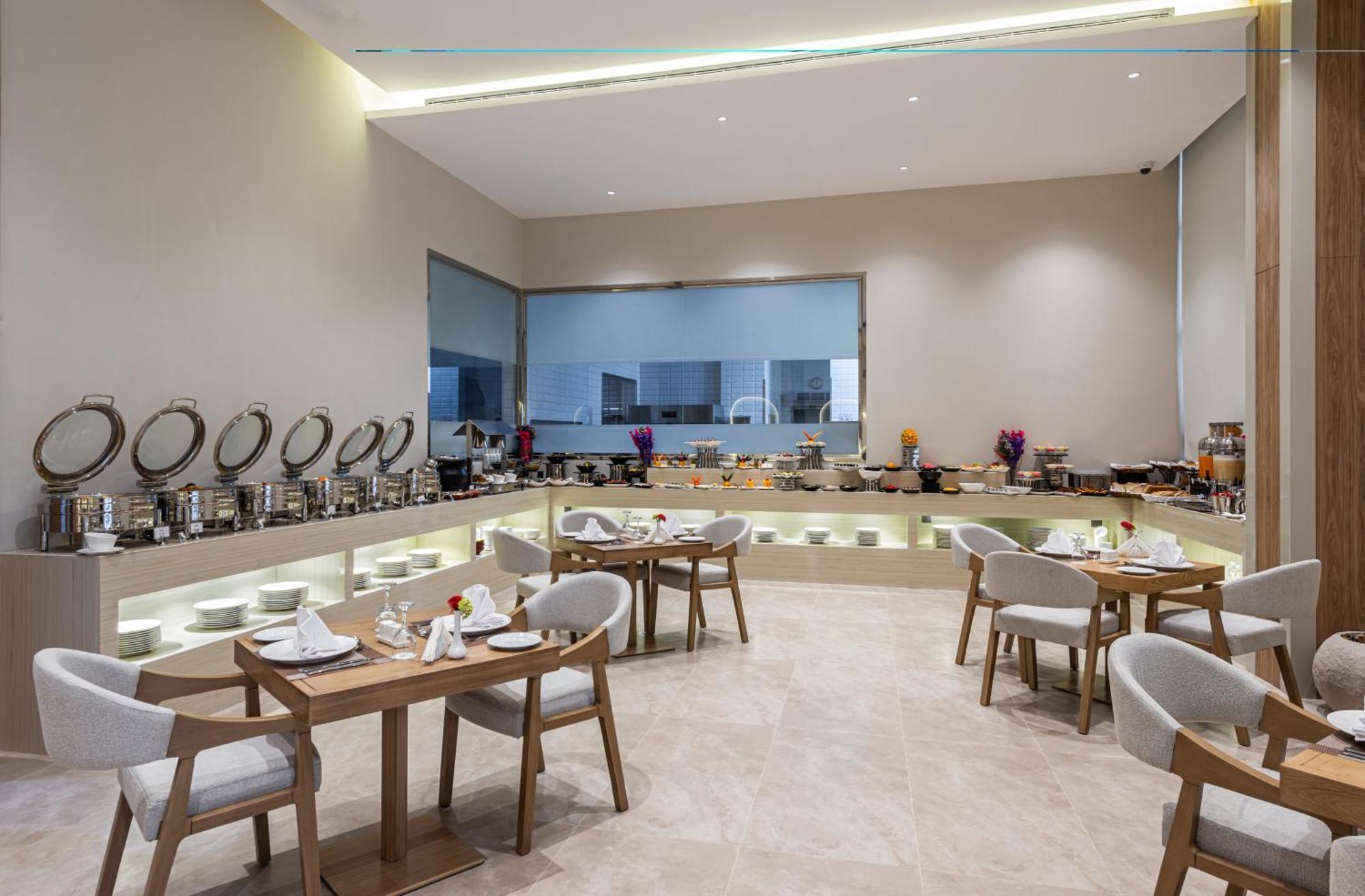 Voyage Hotel & Suites Riyadh Exterior photo